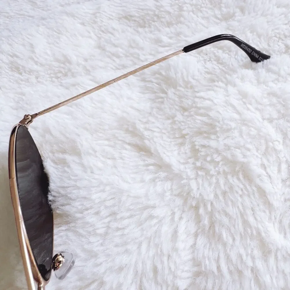 Carl Black w/ Gold Rims Aviator Sunglasses